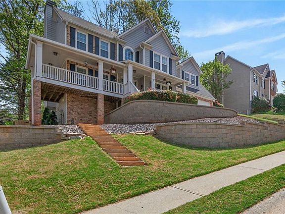 3rd image of 53 Crestview Dr