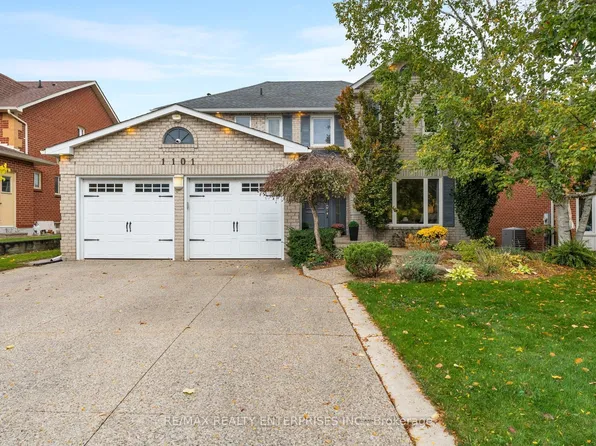 1101 Fieldstone Cir, Oakville, ON L6M 2K4