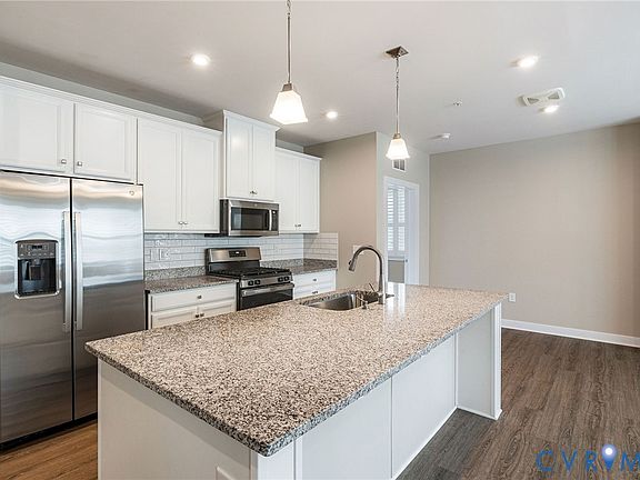 4th image of 6645 Citory Way #106