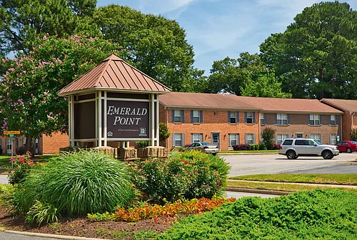 Emerald Point Apartments & Townhomes Photo 1