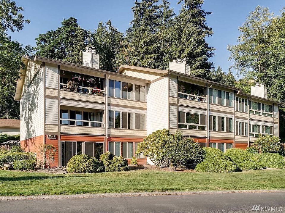 1st image of 23403 Lakeview Dr #I