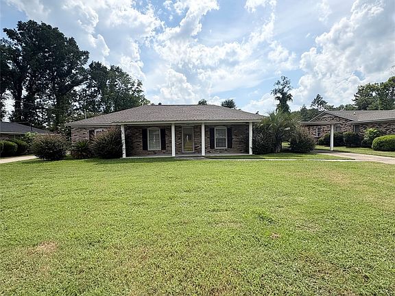 2nd image of 309 Pinehaardt Dr