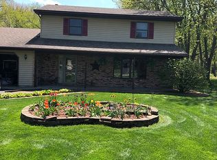 96 Blue Jay Dr, Valparaiso, IN 46383