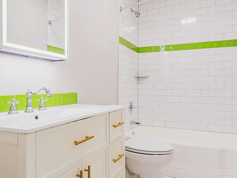 2209 Main St #3 — Photo 8