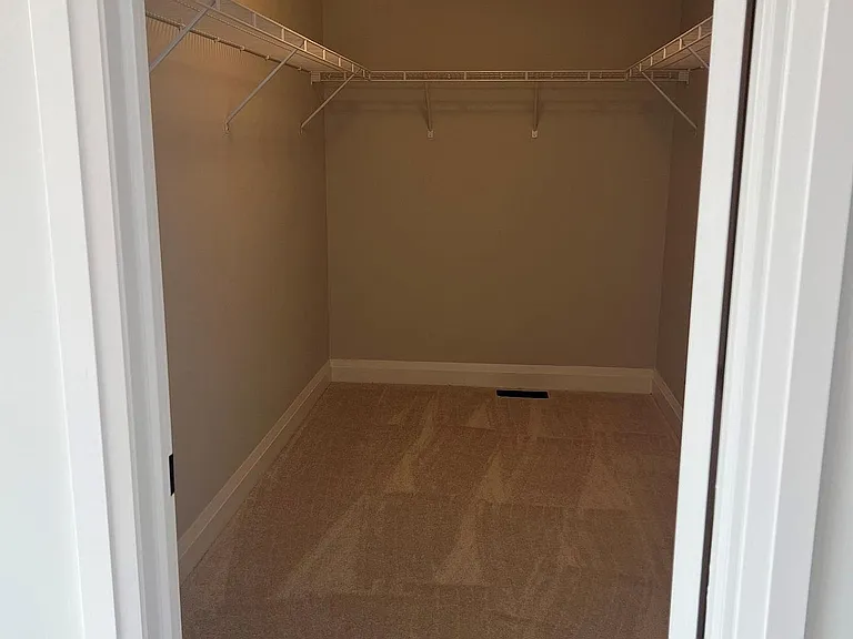 14 Periwinkle Rd E — Photo 15