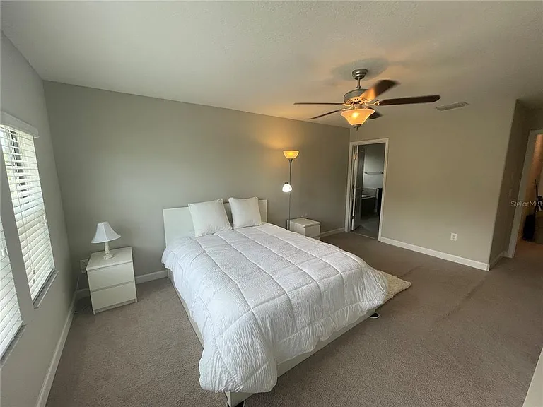1596 Ludington Ave — Photo 27