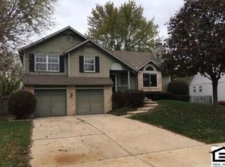 510 Valle Dr, Belton, MO 64012