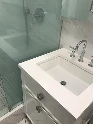 Rented by UES Management | media 23