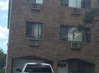 1053 Huntington Ave, Bronx, NY 10465