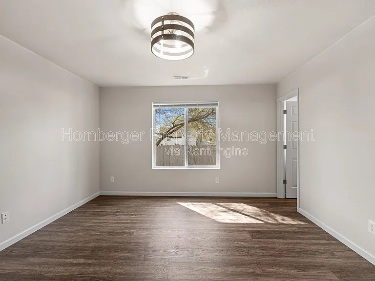 14420 E Heroy Ln — Photo 10