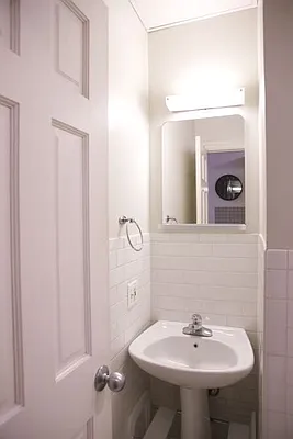 Rented by 306 West 78th Street LLC | media 2