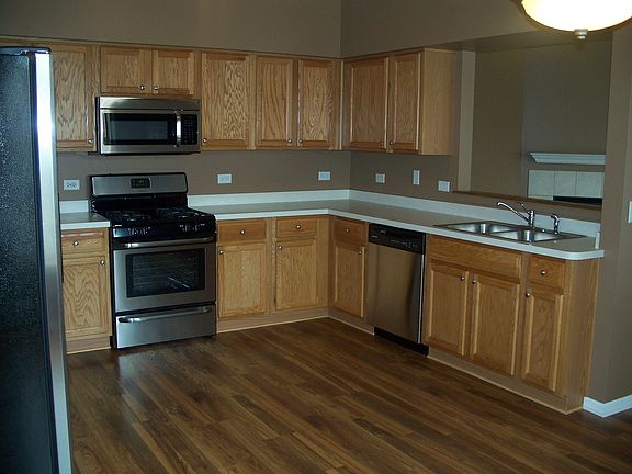 5th image of 16611 Liberty Cir #Penthouse C
