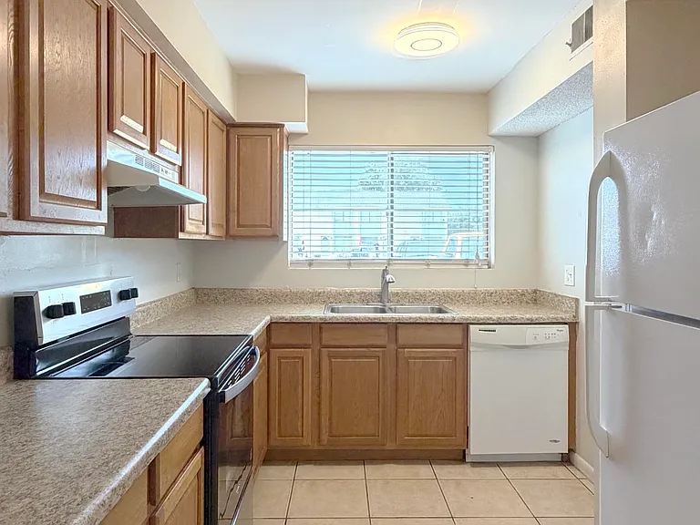 12346 Fox Hound Ct — Photo 6