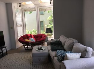 721 Ivy St APT 2R, Pittsburgh, PA 15232
