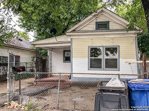 2nd image of 321 N Smith St
