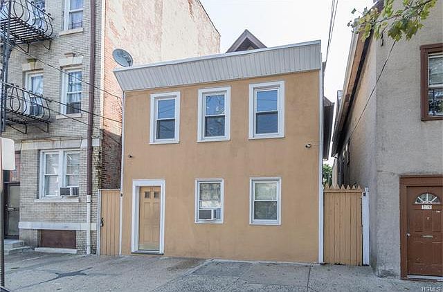 1st image of 131 N 5th Ave APT 2
