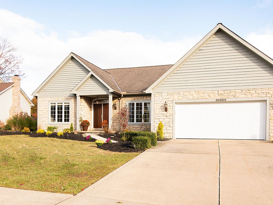 1st image of 36665 Aberdeen Ln