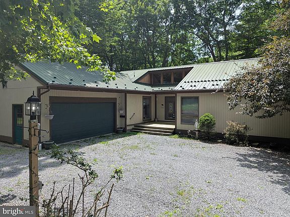 3rd image of 203 Woodland Way