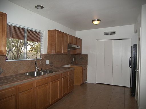 5th image of 5856 S Avenida Las Mananitas