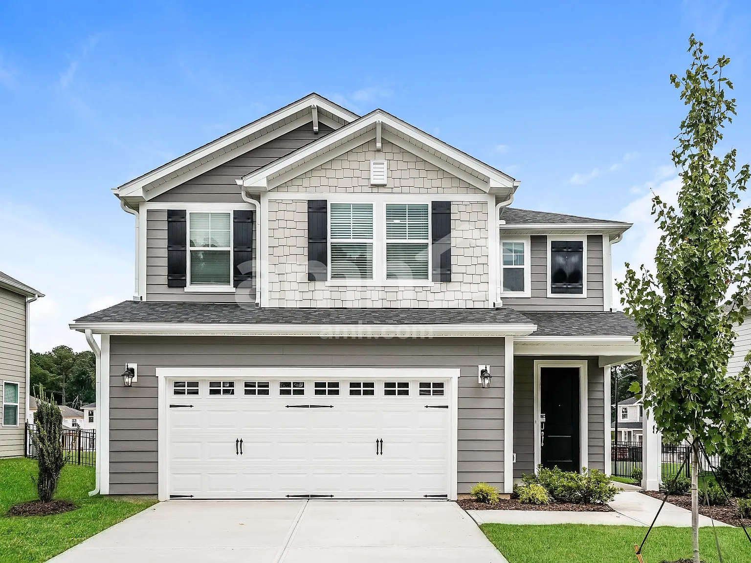 3 bed, 2.5 bath, 1606 sqft, $2,395 — Photo 1