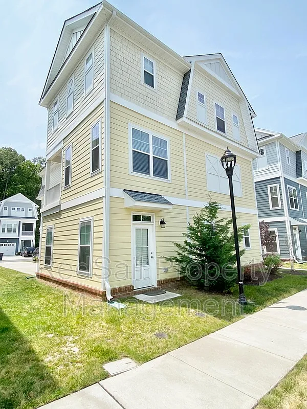 3 bed, 4.0 bath, 1950 sqft, $2,695 — Photo 1