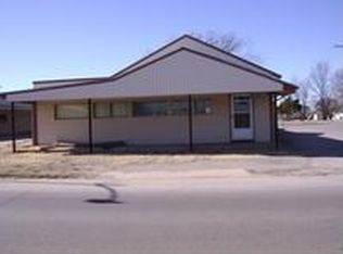 1017 N Louis Tittle Ave, Mangum, OK 73554