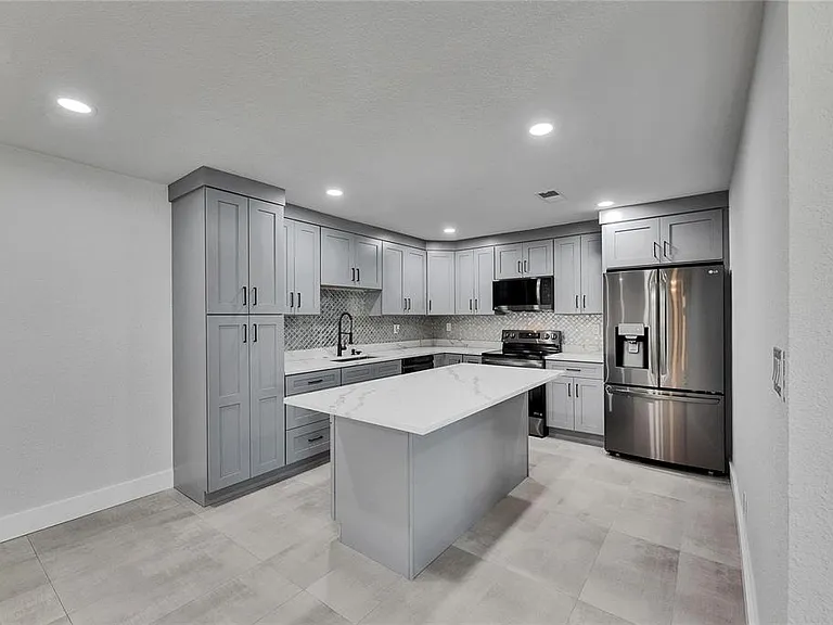 1025 Apollo Beach Blvd #1 — Photo 12