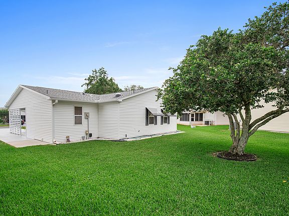 3rd image of 887 Cortez Ave