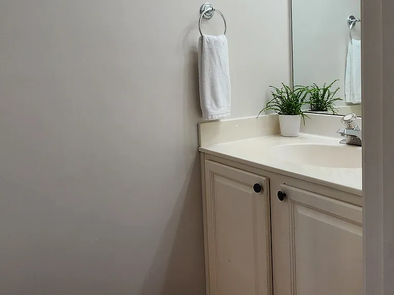 355 Gardners Cir — Photo 5