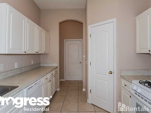 5th image of 7523 Regents Garden Way