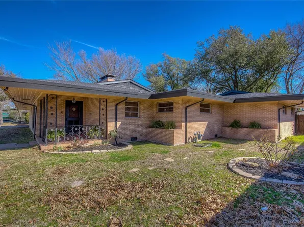 5203 Stonewall St, Greenville, TX 75402