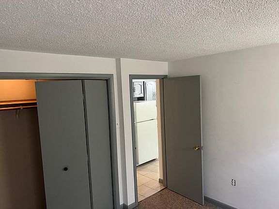 3rd image of 128 Douglass Rd #1
