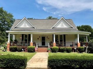 312 N Line St, Dexter, GA 31019