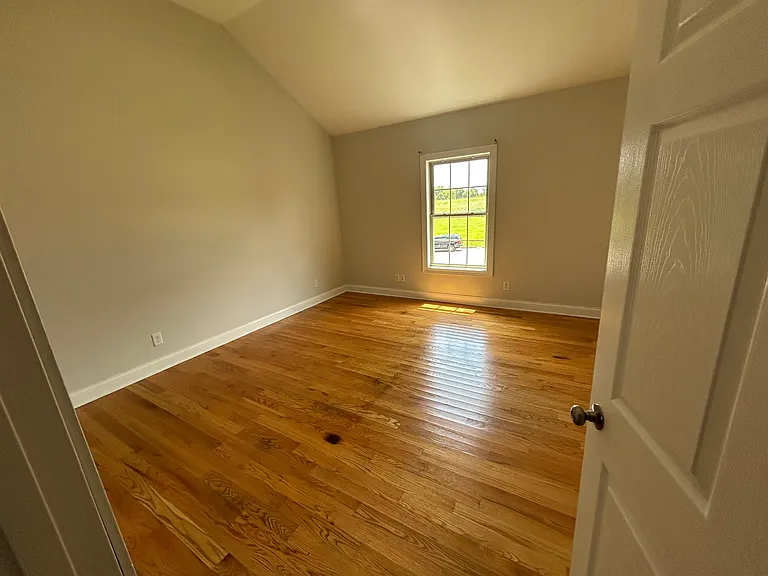 127 Greystone Ct — Photo 8