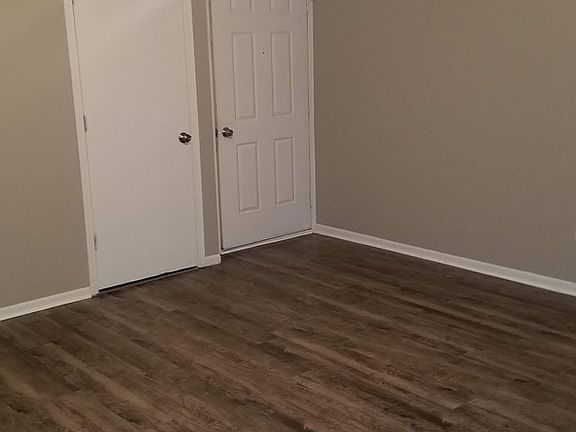 5th image of 215 W Main St APT B