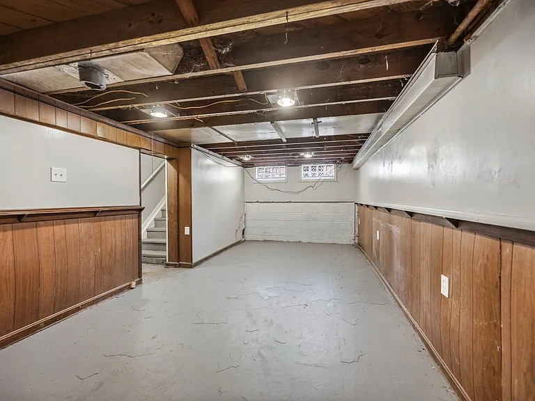 20803 Kenyon Dr — Photo 21
