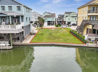 413 Amanda Cir, Galveston, TX 77554