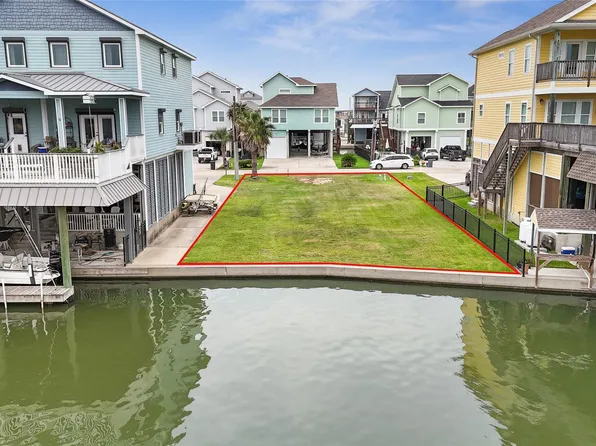 413 Amanda Cir, Galveston, TX 77554