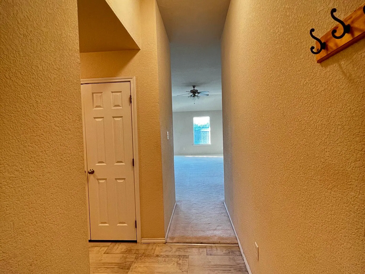 2013 Sabine Dr — Photo 2