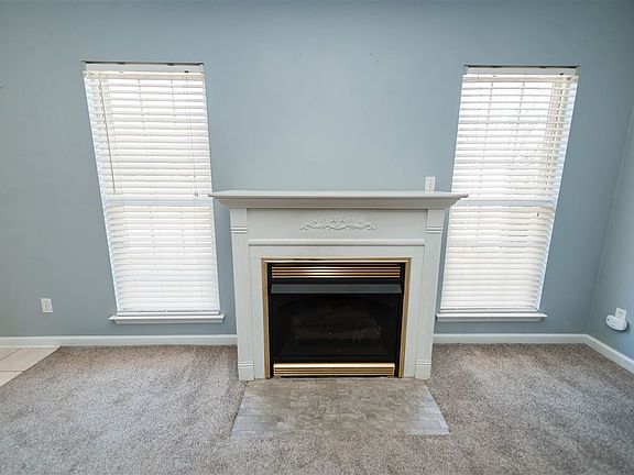 4th image of 355 E Myles Ln