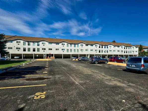 1760 Brunner Ave #209, Kamloops, BC V2B 3L7