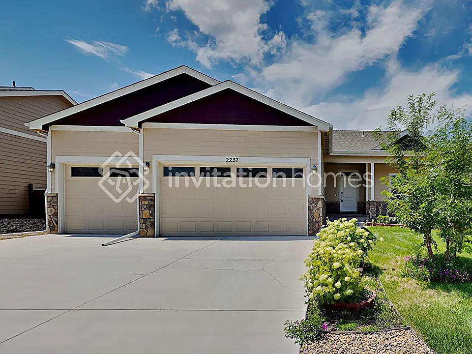 2237 73rd Ave