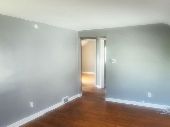 4th image of 77 Oakmont Ave #1 & 2
