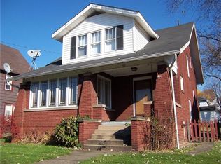 59 S Myers Ave, Sharon, PA 16146