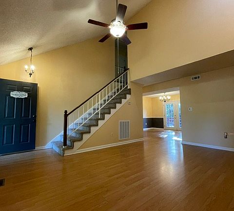 3rd image of 9201 Colchester Ridge Rd