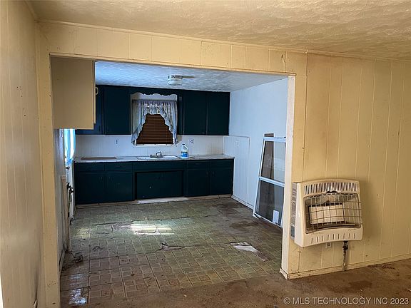 3rd image of 504 5th St