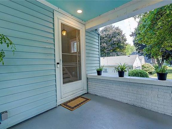 4th image of 144 Deerfield Dr