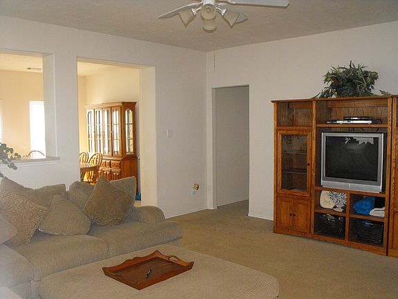 Spacious living room with ce