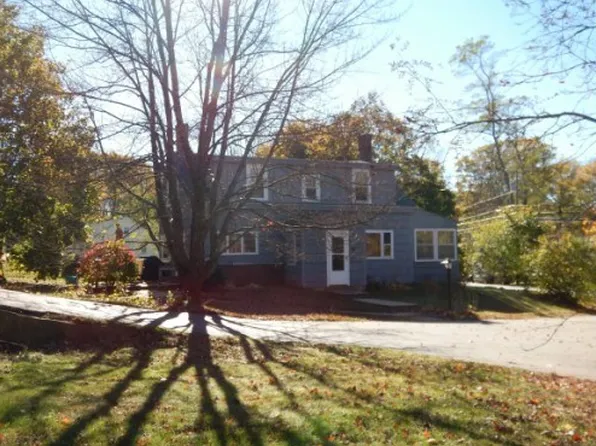 74 Old Dennett Rd, Kittery, ME 03904