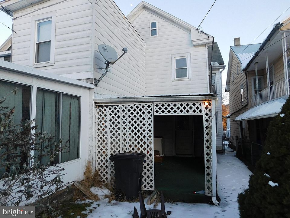 2nd image of 317 Shaw Ave